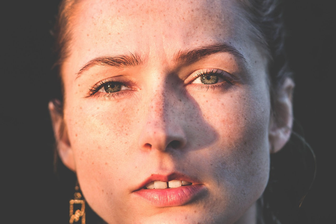 Lactic Acid vs Glycolic Acid for Body — Which One Does Your Skin Actually Need?