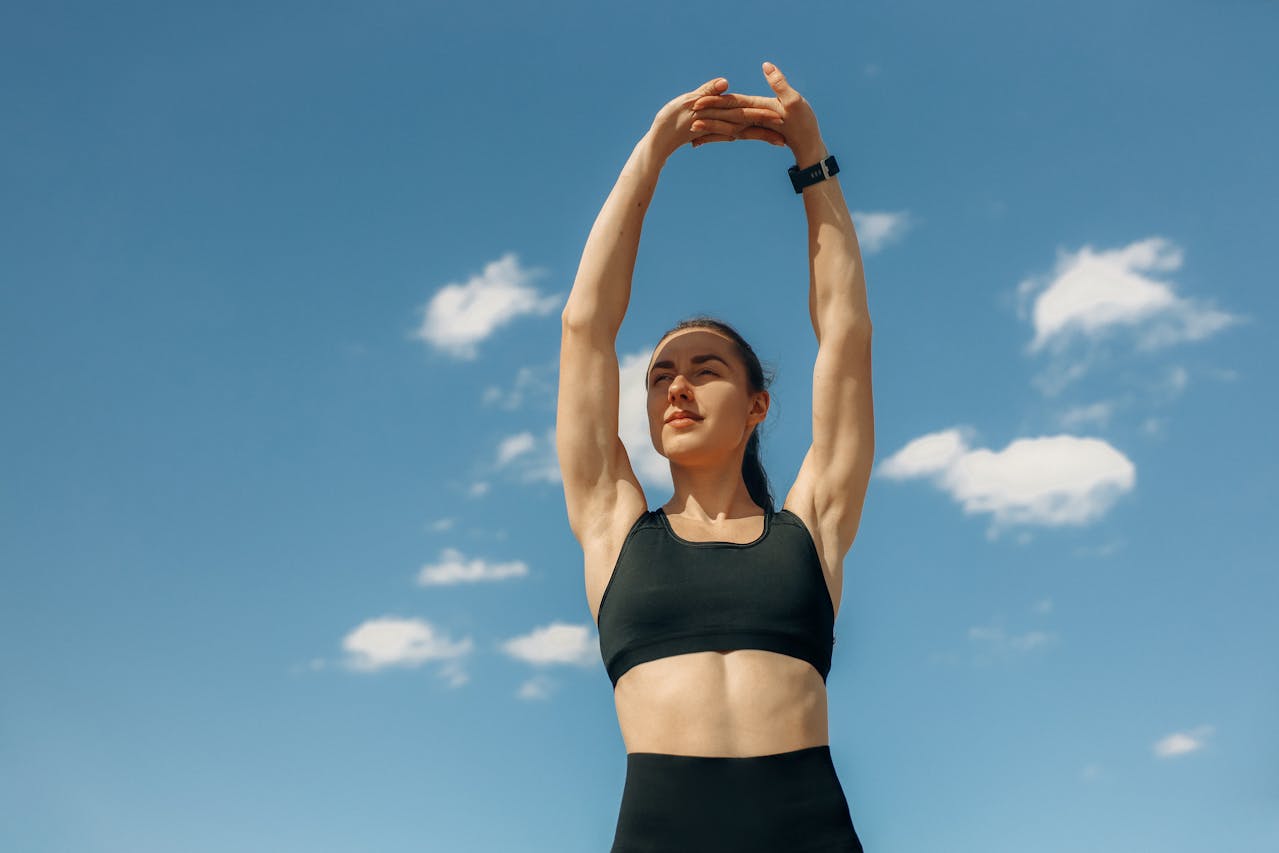 Kojic Acid vs Vitamin C for Body Pigmentation – Which Works Faster?