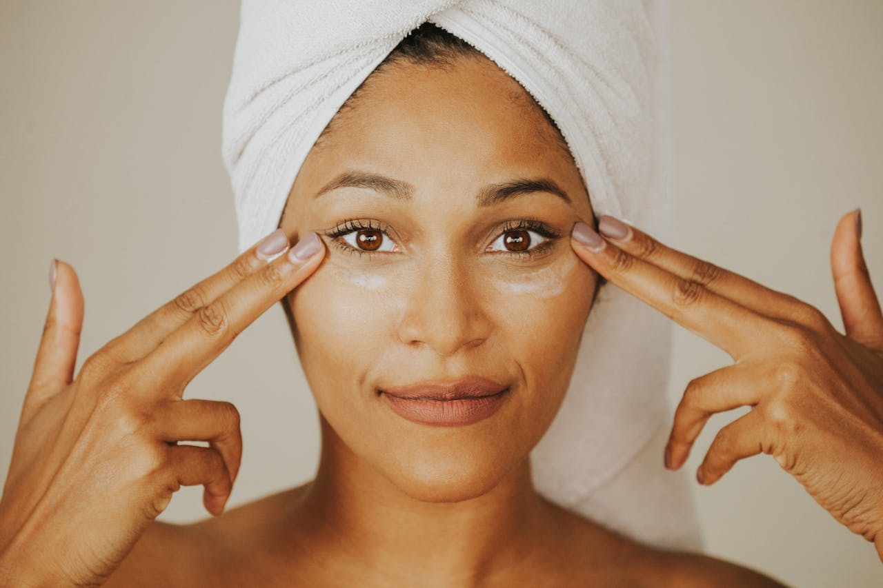 Kojic Acid vs Niacinamide 2026 – Which Is Better for Dark Spots & Pigmentation?