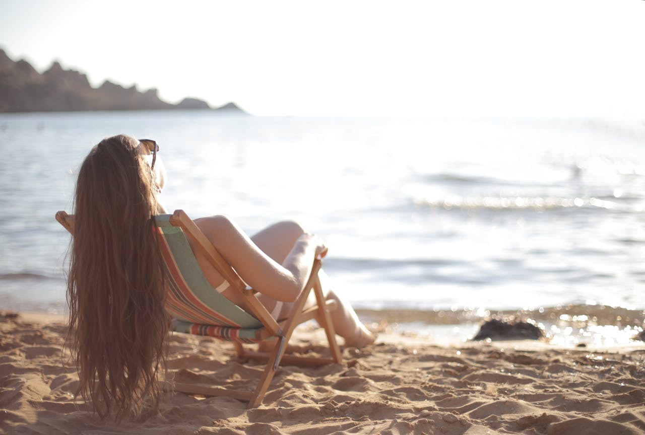 🌞 How Do I Reduce Tan on Arms and Legs Fast at Home?