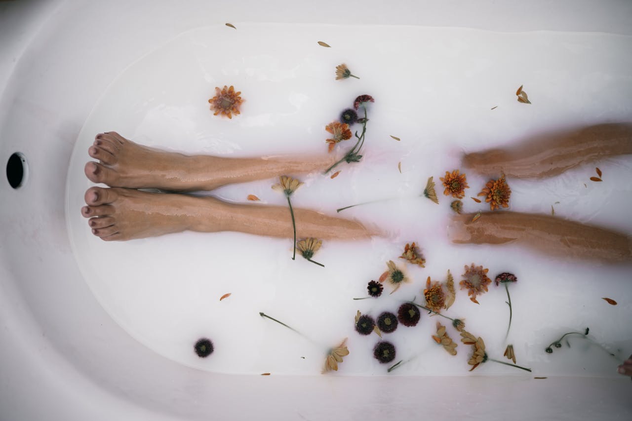 🌿 Can Brightening Body Wash Help With Bikini Line Darkness?